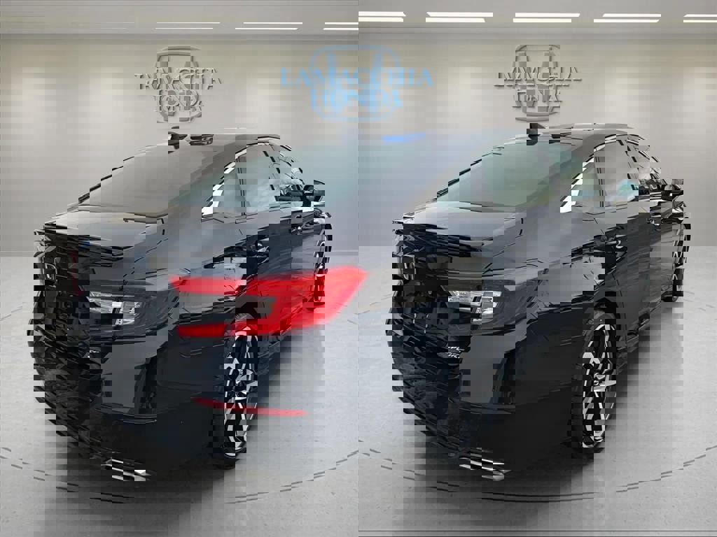 Used 2018 Honda Accord Sport image 3