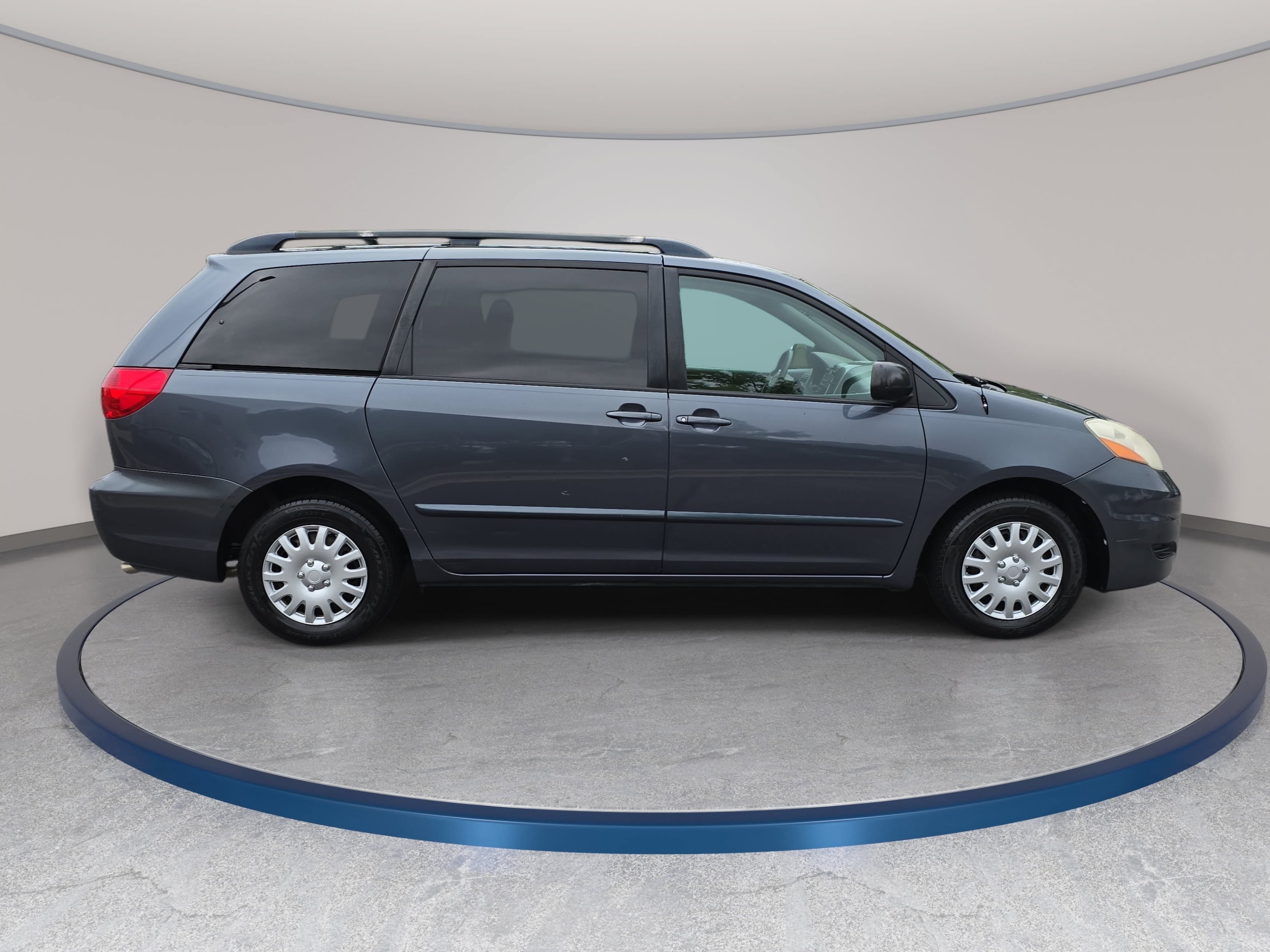 Used 2008 Toyota Sienna LE FWD image 4
