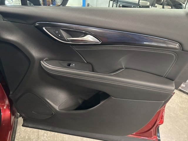Used 2022 Buick Envision Essence w/ Sport Touring Package image 38