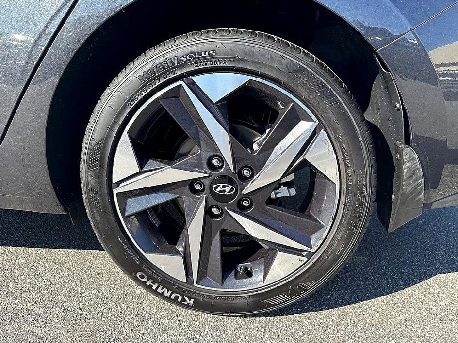 Certified 2023 Hyundai Elantra SEL w/ Convenience Package image 8