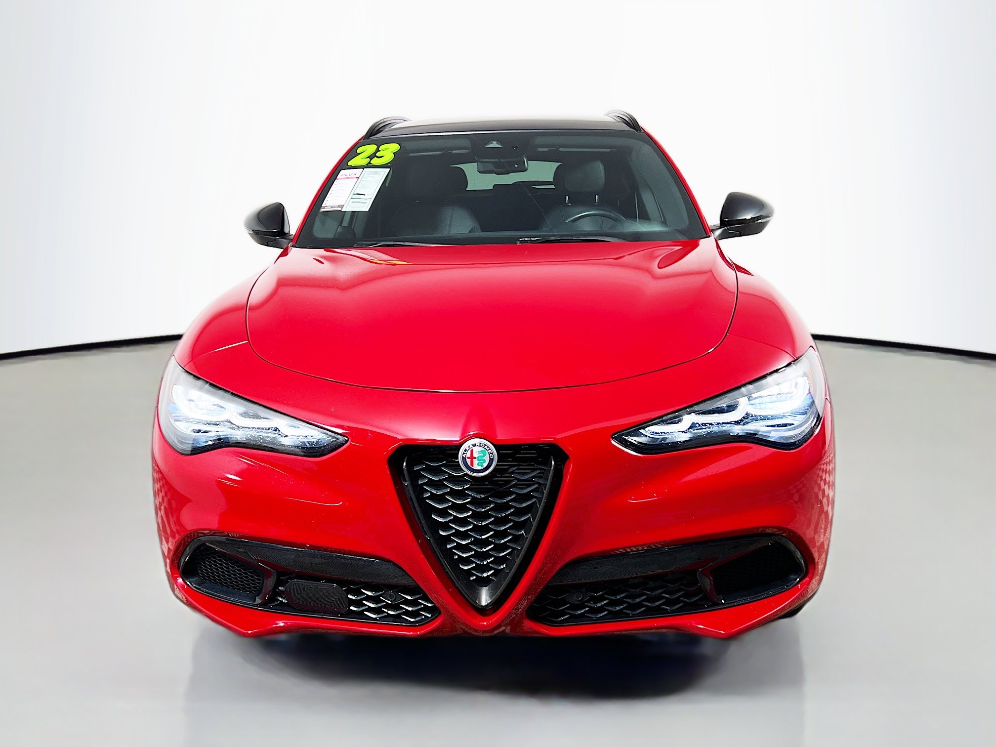 Used 2024 Alfa Romeo Stelvio Sprint image 11