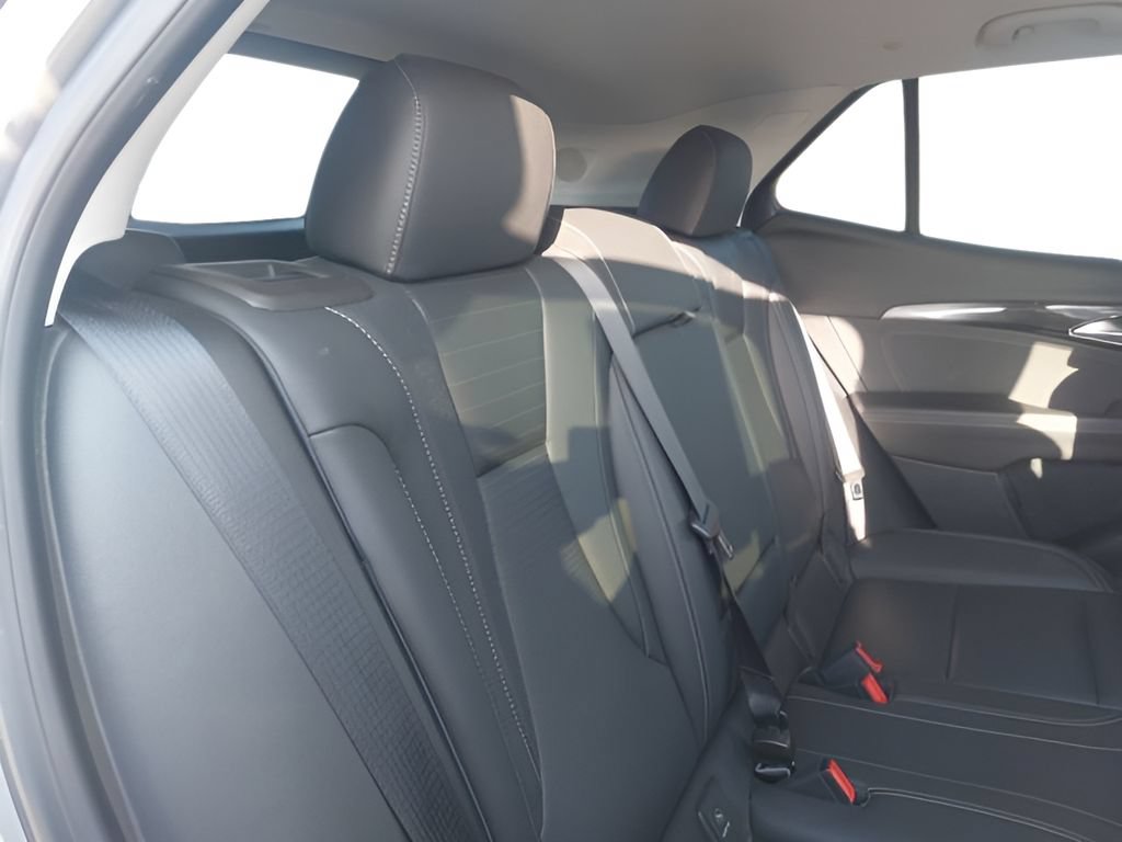 Used 2025 Buick Envision Preferred AWD/4WD image 34
