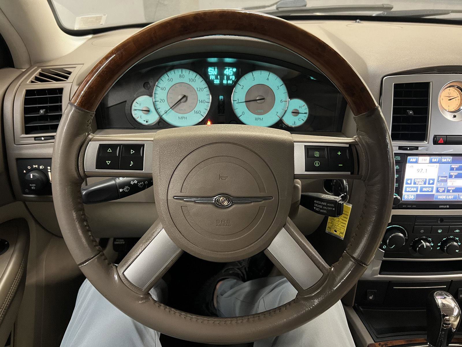 Used 2008 Chrysler 300 C image 6