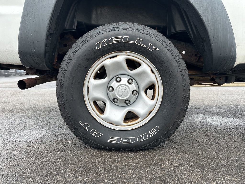 Used 2013 Toyota Tacoma 4x4 Access Cab image 6