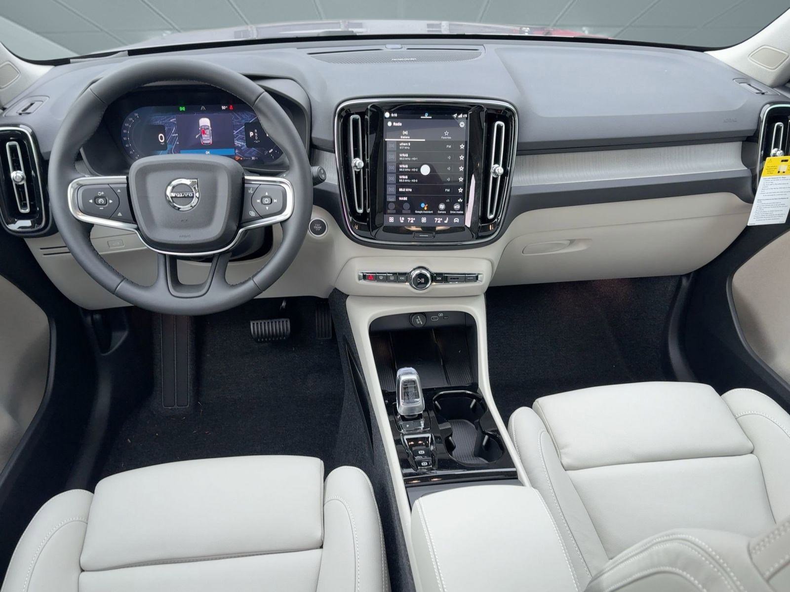 New 2026 Volvo XC40 B5 Ultra w/ Climate Package image 15