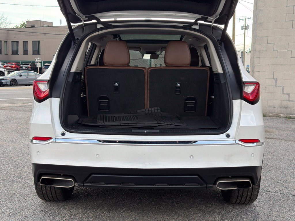 Used 2024 Acura MDX w/ Technology Package AWD/4WD image 10
