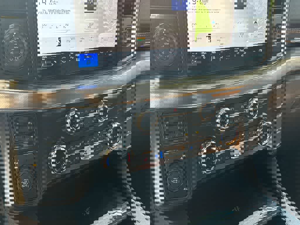 Used 2025 Ford F250 King Ranch w/ Chrome Package image 49