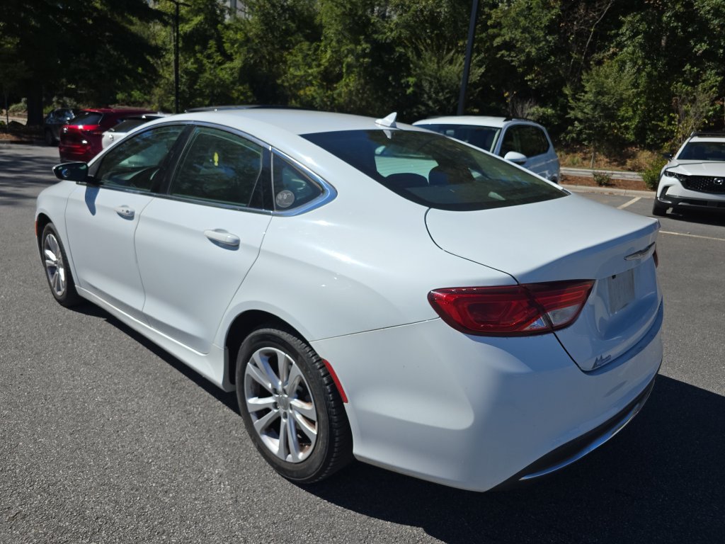 Used 2017 Chrysler 200 Limited Platinum FWD image 3