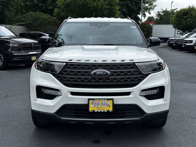 Certified 2023 Ford Explorer XLT w/ Equipment Group 202A AWD/4WD image 2