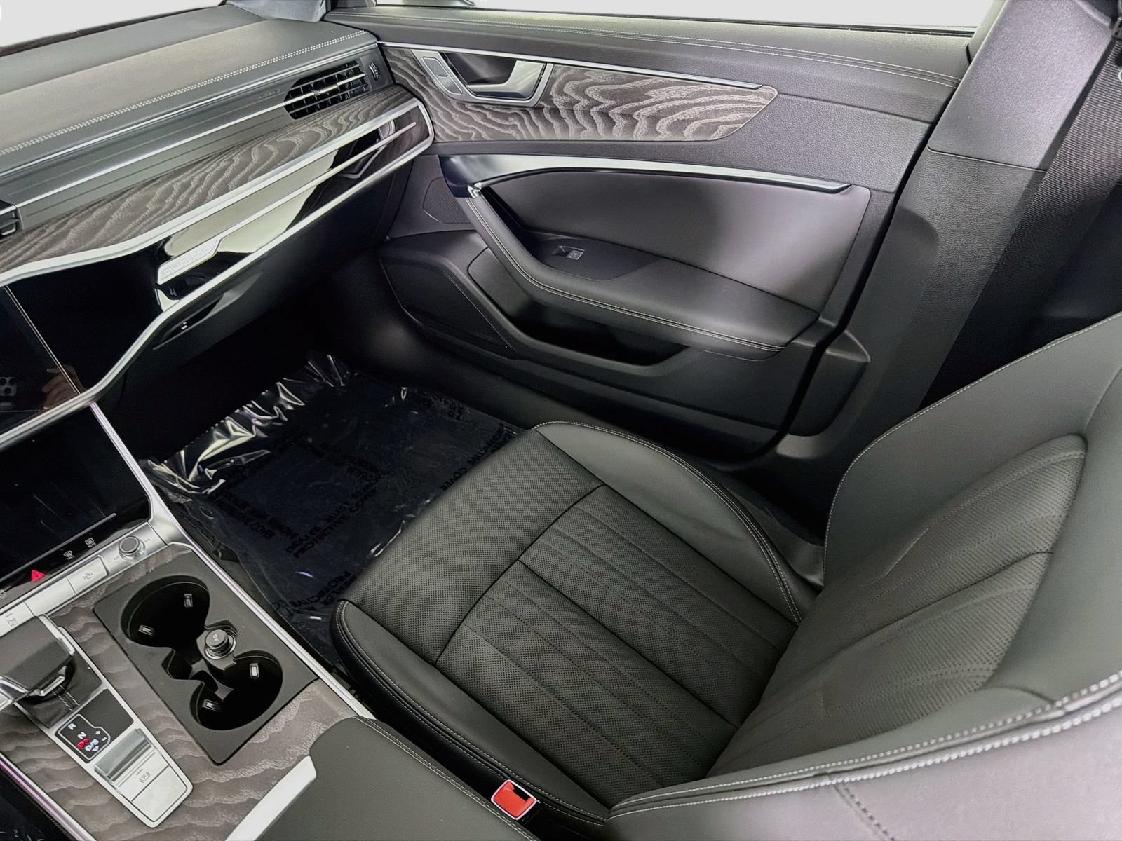 Certified 2025 Audi A6 Premium Plus w/ Premium Plus Package AWD/4WD image 25