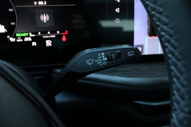 New 2025 Audi Q5 Premium Plus image 17