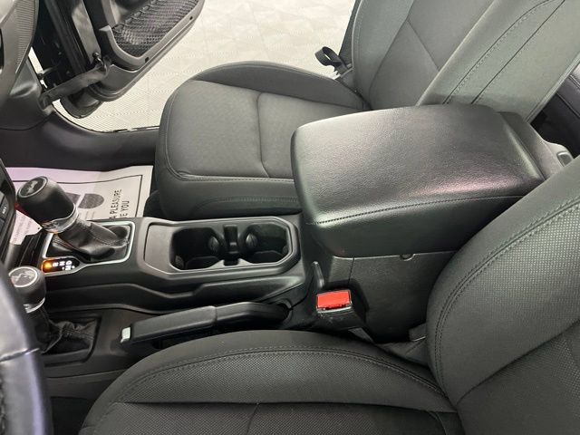 Used 2023 Jeep Wrangler Unlimited Sport AWD/4WD image 29