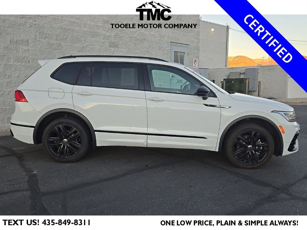 Used 2022 Volkswagen Tiguan SE R-Line image 2