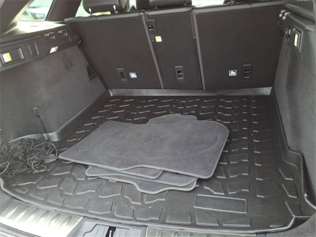 Used 2019 Jaguar F-PACE S image 7