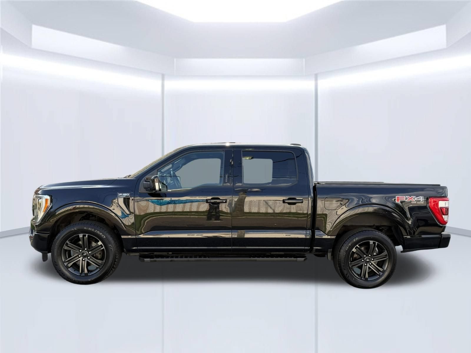 Used 2021 Ford F150 Lariat w/ Equipment Group 502A High AWD/4WD image 8