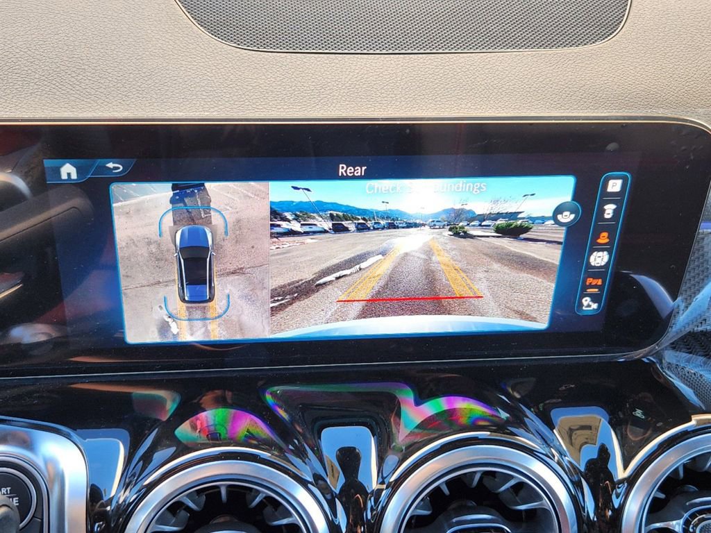 New 2025 Mercedes-Benz GLB 35 AMG 4MATIC image 18