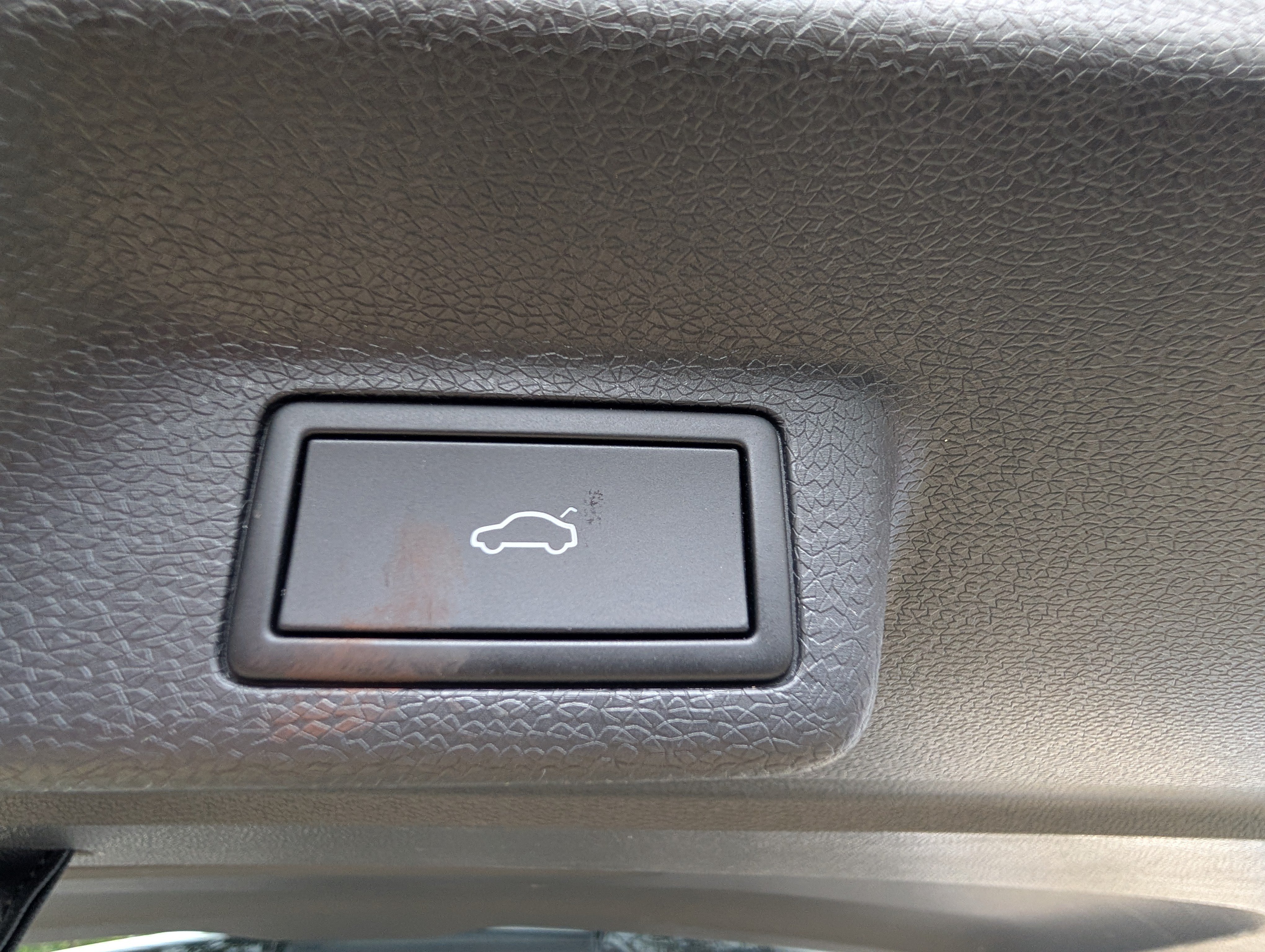 Used 2025 Volkswagen ID. Buzz 1st Edition AWD/4WD image 16