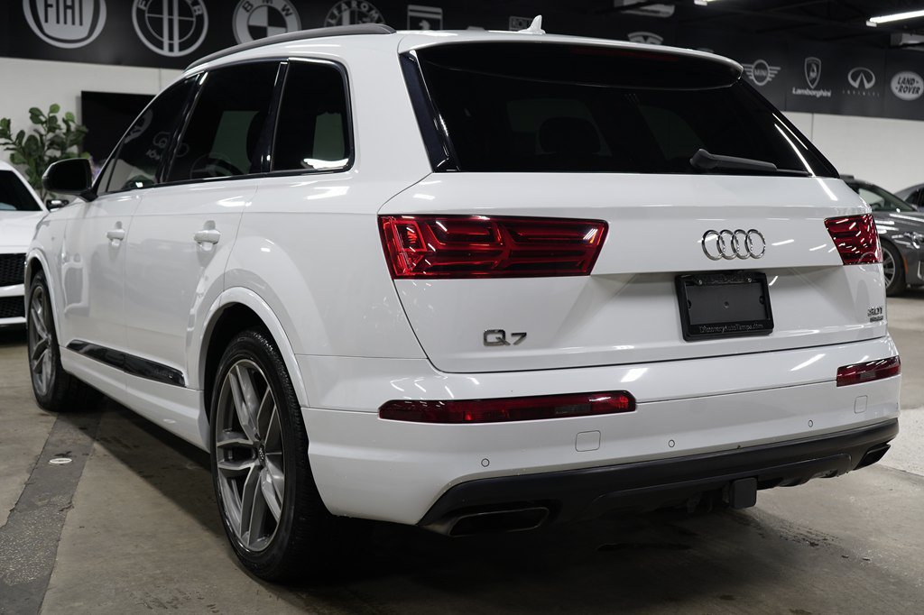 Used 2017 Audi Q7 3.0T Prestige w/ Prestige Package AWD/4WD image 3