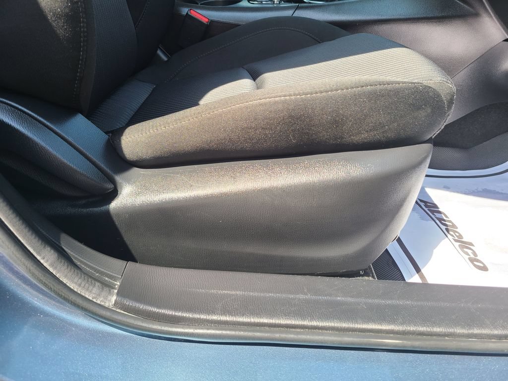 Used 2016 MAZDA MAZDA3 i Sport w/ Preferred Equipment Package FWD image 11