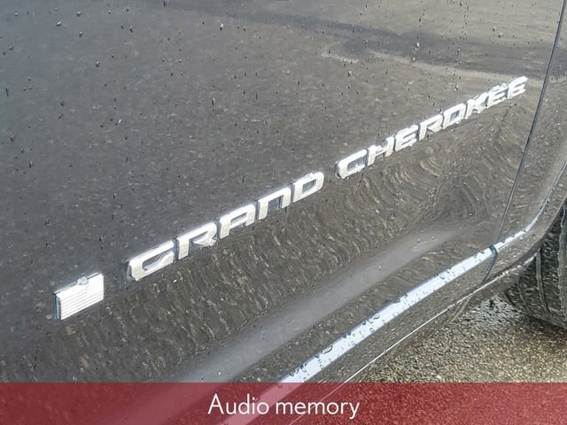 Used 2023 Jeep Grand Cherokee Overland image 7
