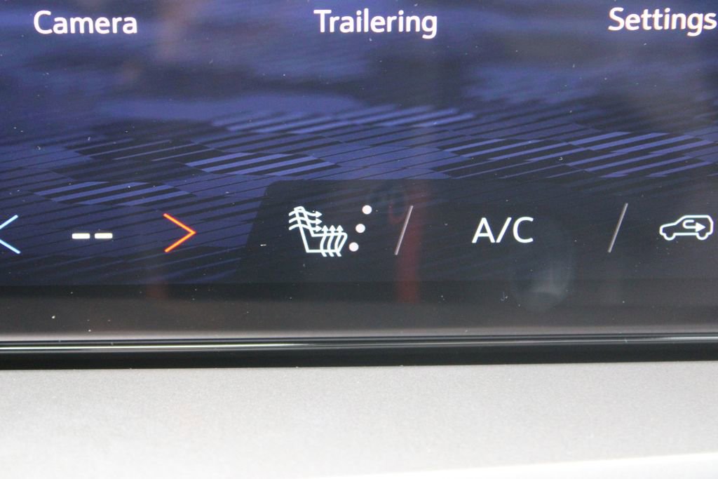 New 2026 Chevrolet Traverse LT w/ Sun and Wheel Package image 39