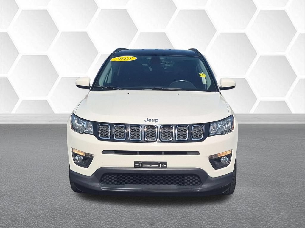 Used 2018 Jeep Compass Latitude w/ Popular Equipment Group FWD image 8