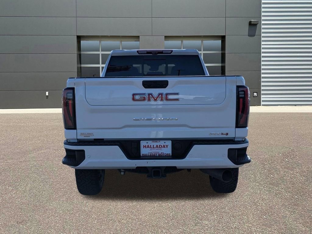 Used 2025 GMC Sierra 3500 AT4 w/ AT4 Premium Plus Package AWD/4WD image 7