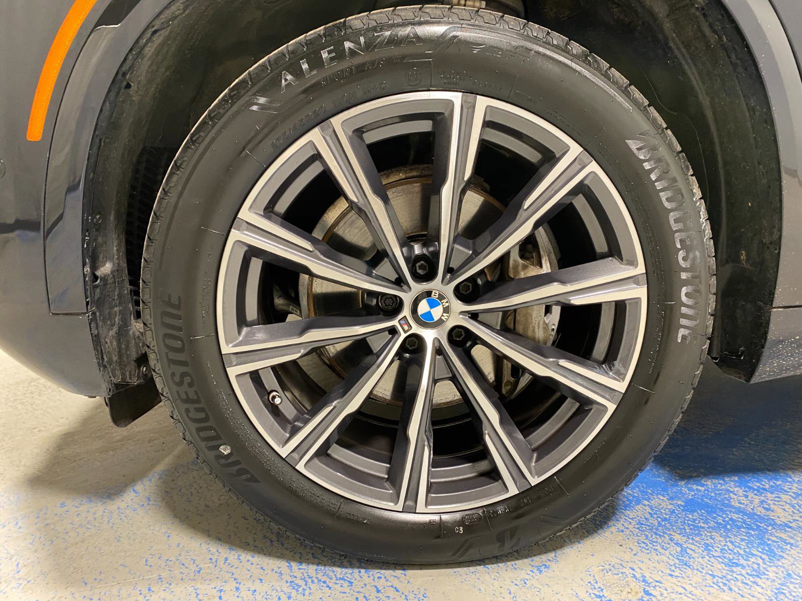 Certified 2024 BMW X5 xDrive40i w/ M Sport Package image 27