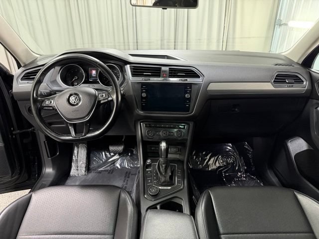 Used 2018 Volkswagen Tiguan SEL AWD/4WD image 13