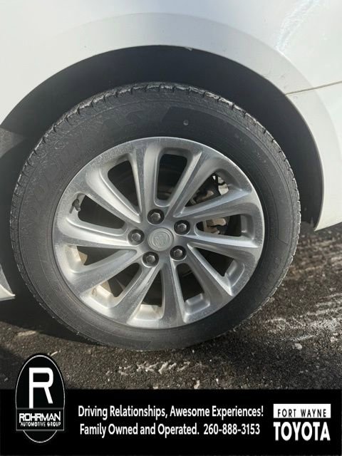 Used 2014 Buick LaCrosse Leather w/ Driver Confidence Package image 6