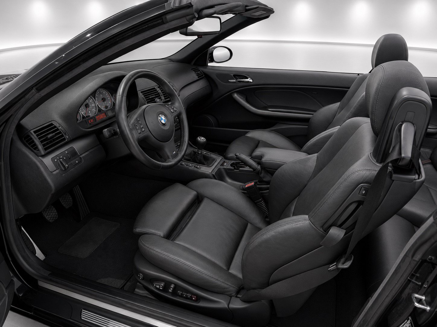 Used 2004 BMW M3 Convertible RWD image 4