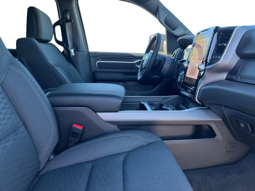 New 2026 RAM 1500 4x4 Crew Cab image 24