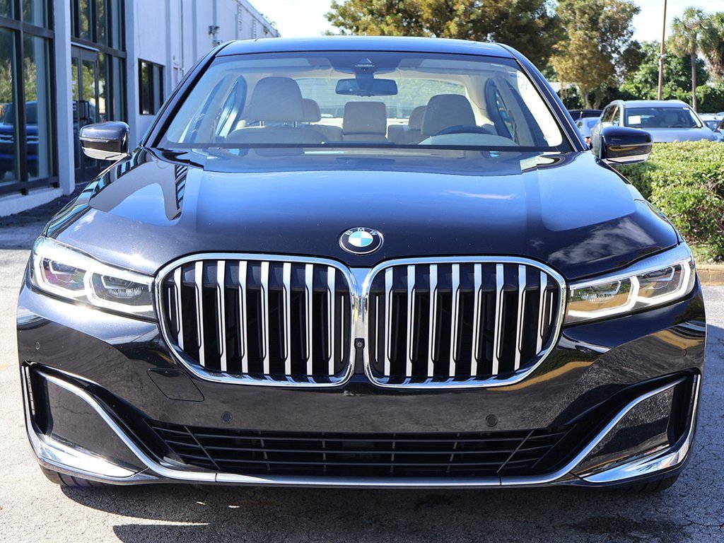Used 2020 BMW 740i image 12