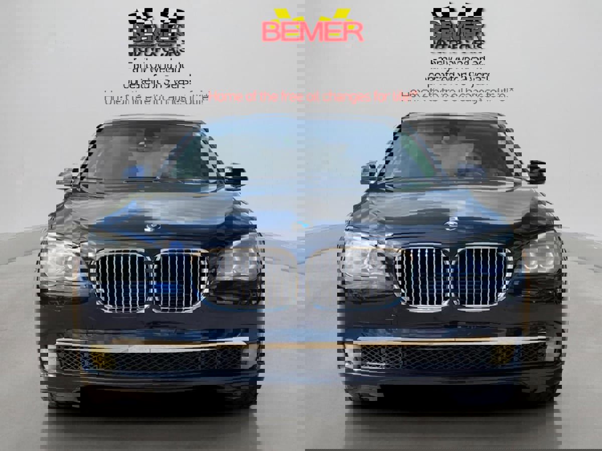 Used 2010 BMW 750Li image 8