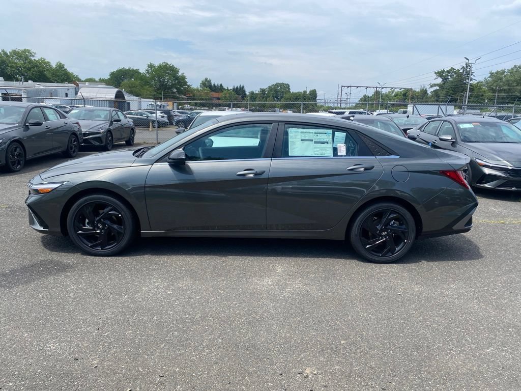 New 2026 Hyundai Elantra SEL Sport Premium FWD image 7
