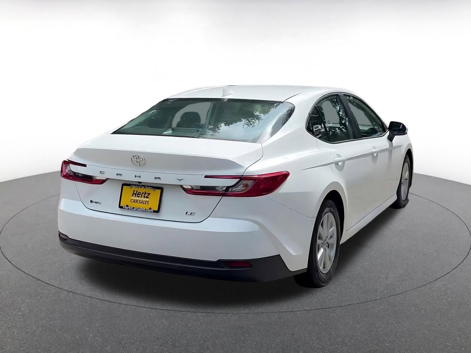 Used 2025 Toyota Camry LE FWD image 14