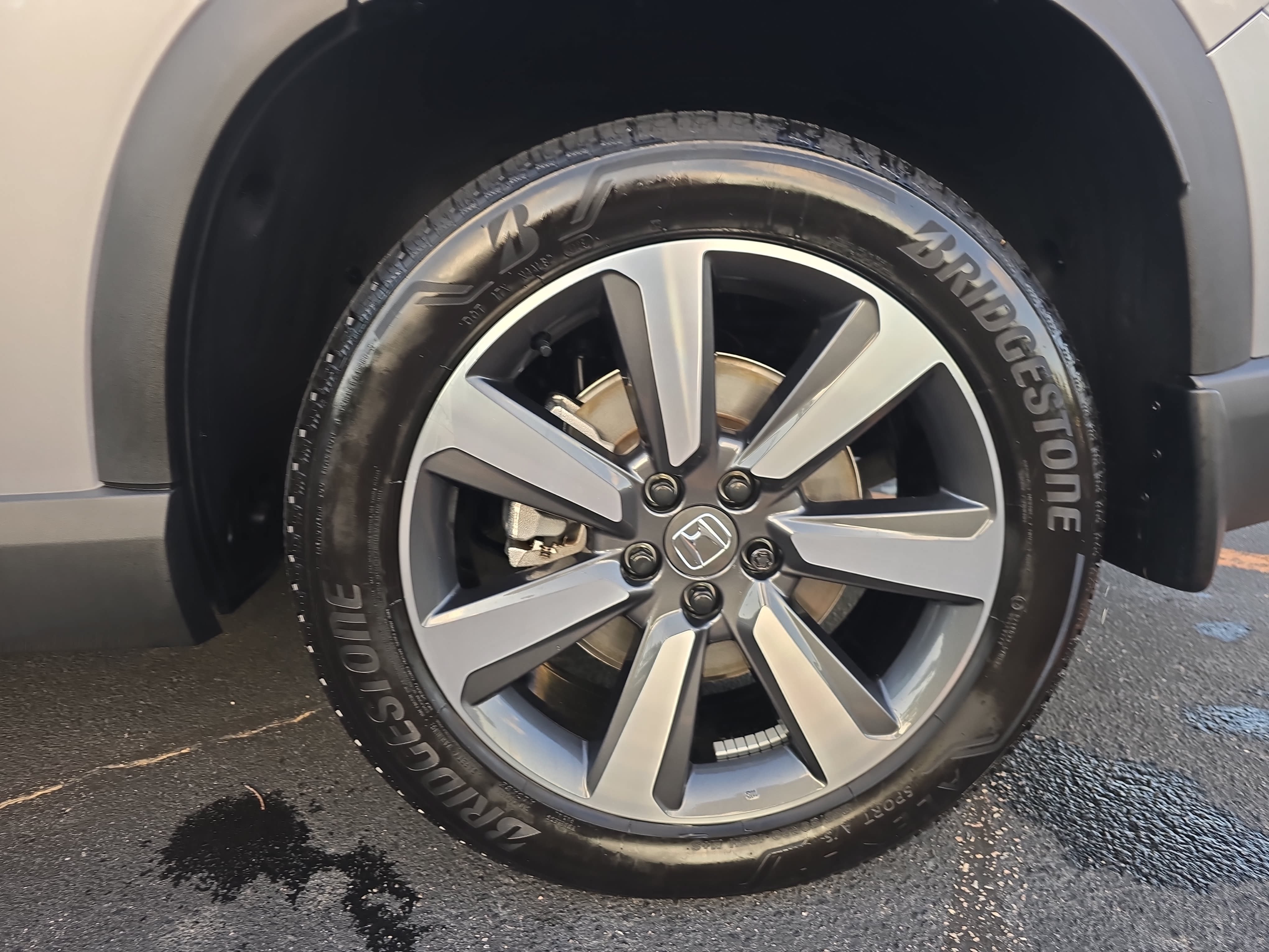 Used 2025 Honda Pilot Touring image 35