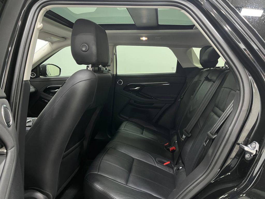 Used 2020 Land Rover Range Rover Evoque SE image 31