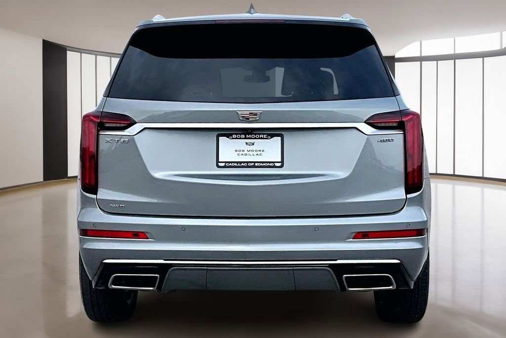 Certified 2025 Cadillac XT6 Premium Luxury AWD/4WD image 4