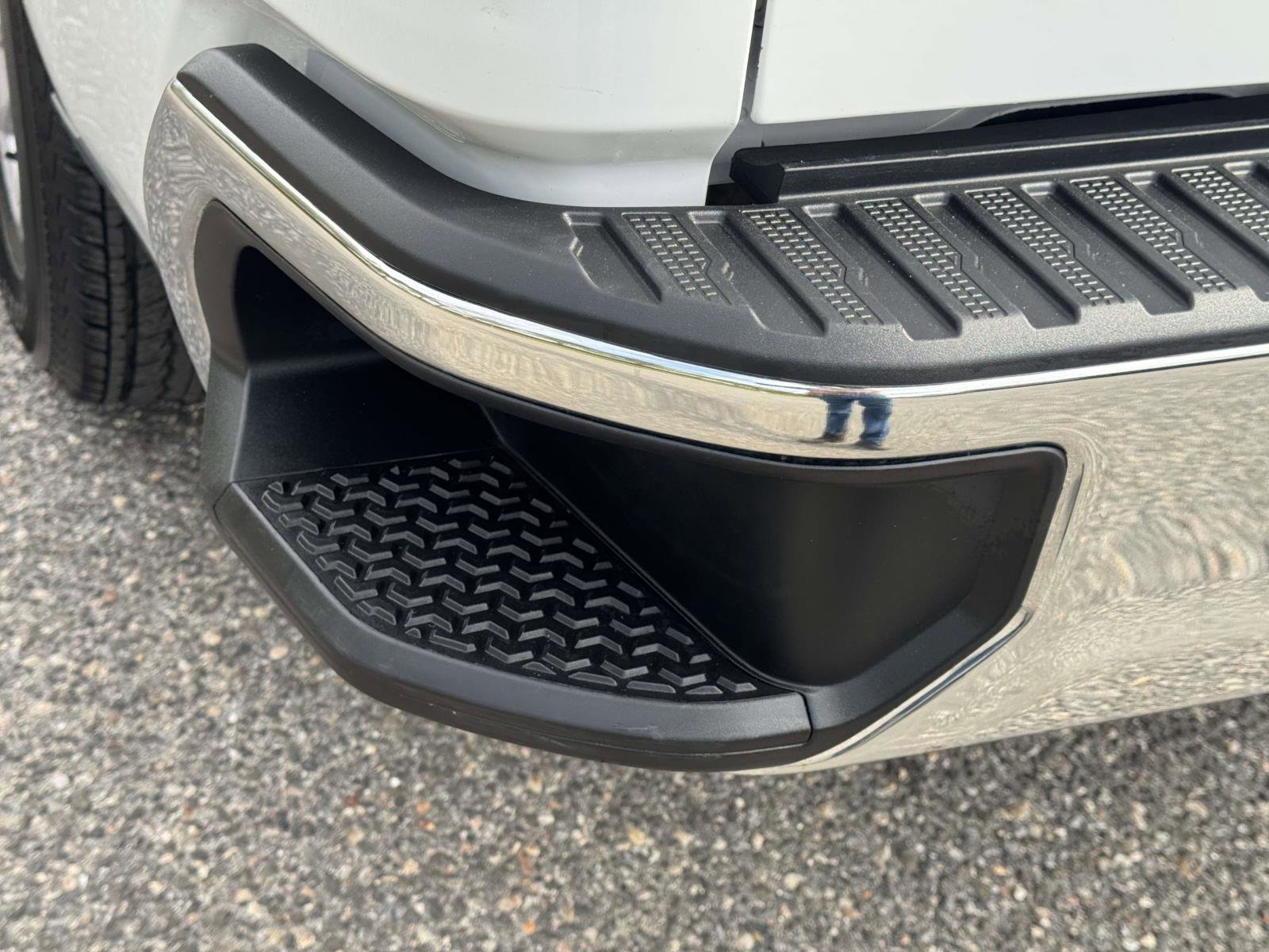 Used 2025 Chevrolet Silverado 1500 W/T image 13