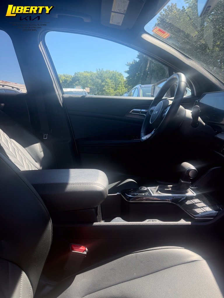 Used 2024 Kia Sportage X-Line w/ X-Line Premium Package AWD/4WD image 9