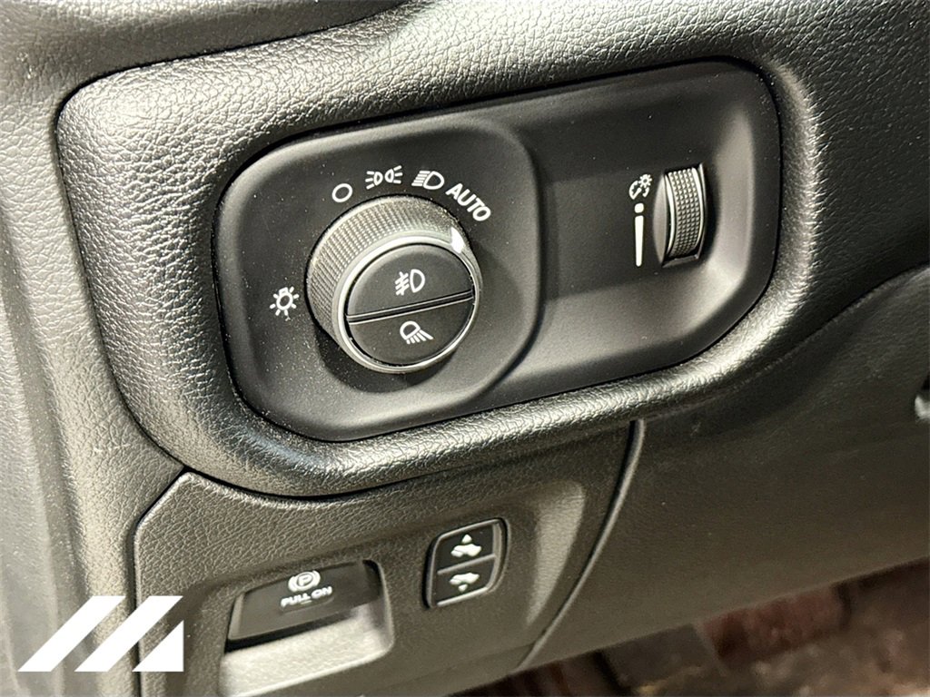 Used 2022 RAM 1500 Big Horn image 9