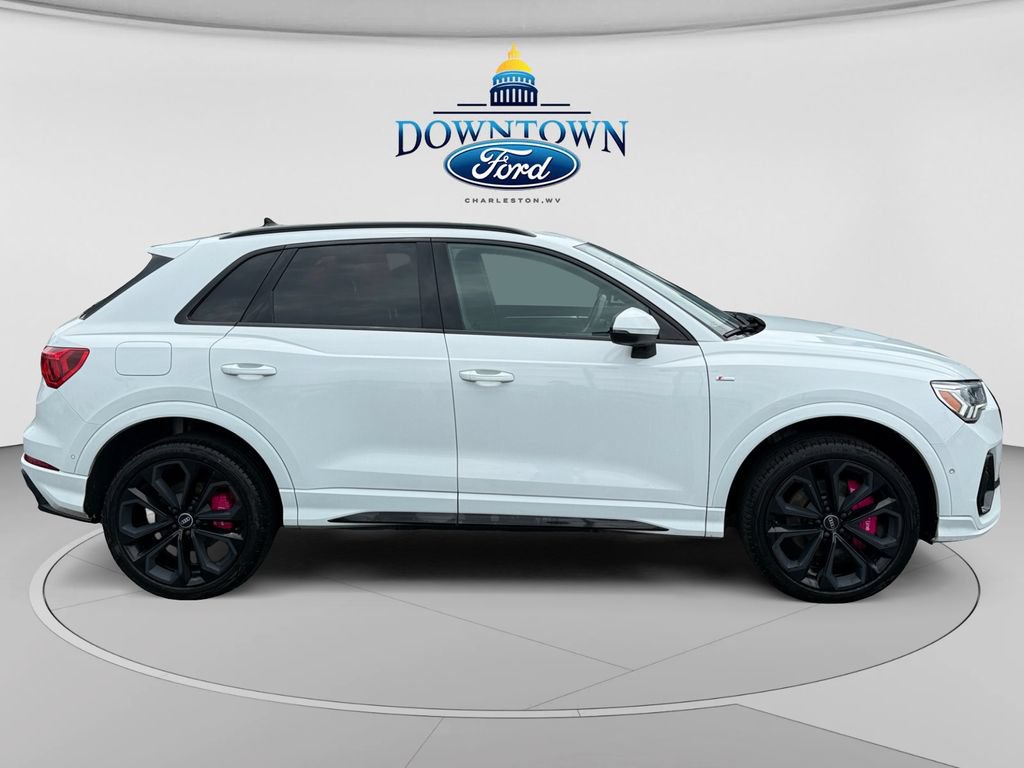 Used 2021 Audi Q3 2.0T Premium Plus w/ Premium Plus Package AWD/4WD image 2