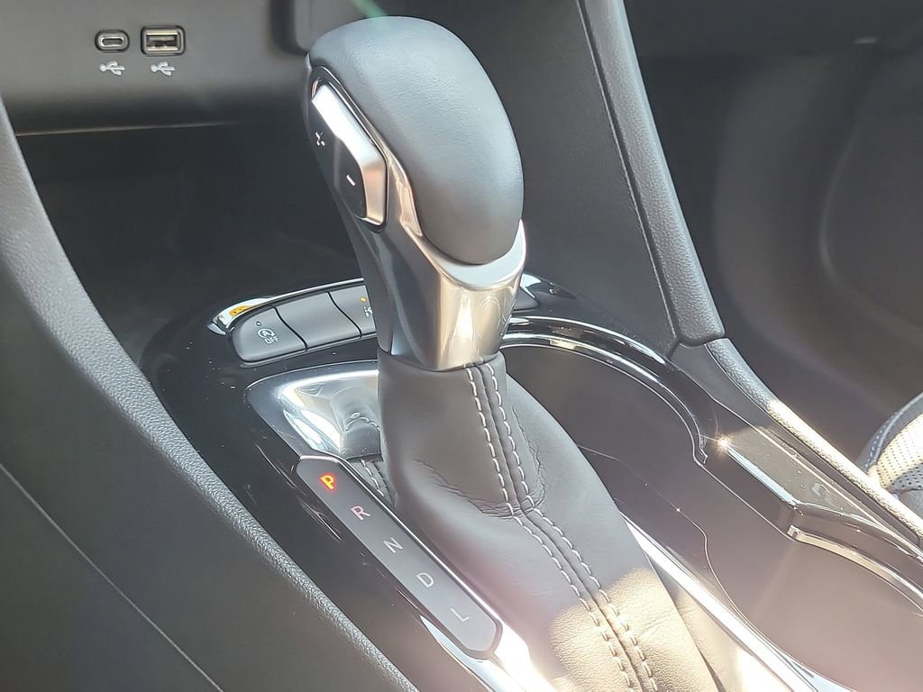 Used 2025 Buick Encore GX Sport Touring w/ Comfort Package image 24