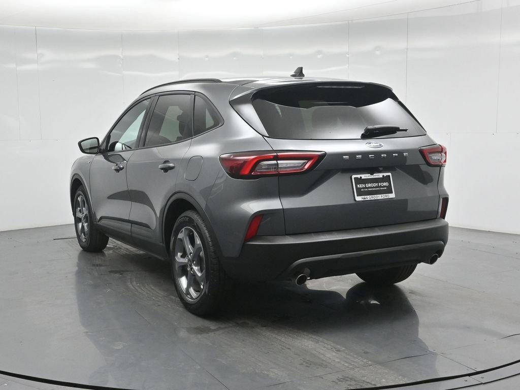 Certified 2025 Ford Escape ST-Line image 28