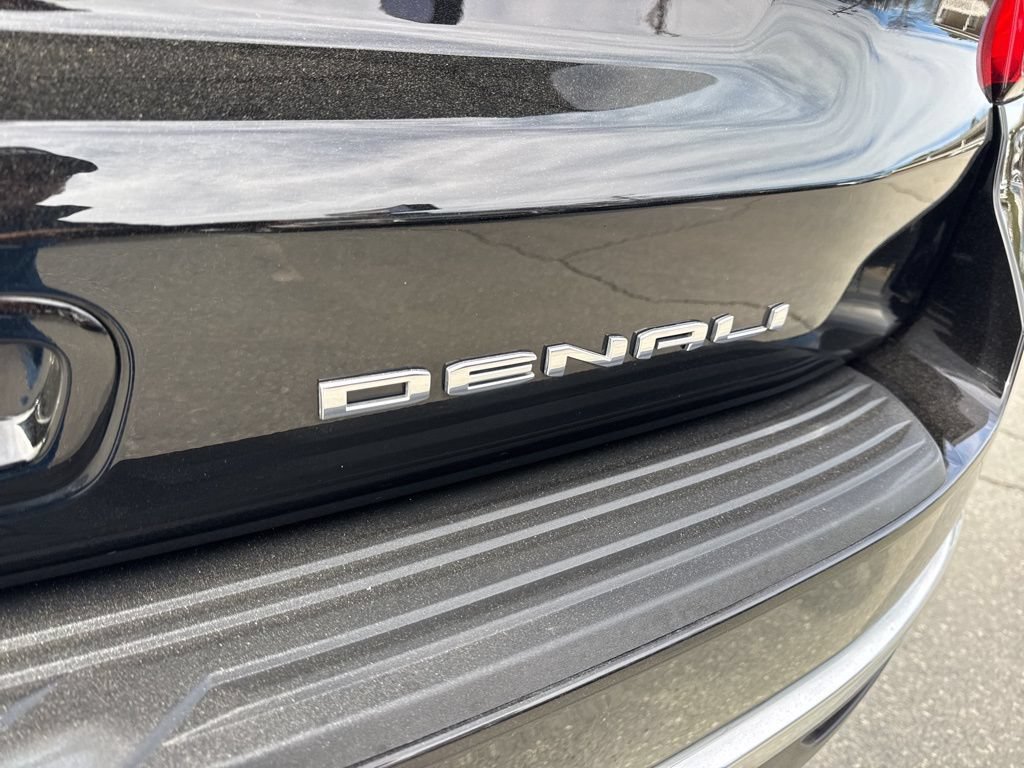 Used 2024 GMC Yukon Denali w/ Denali Reserve Package AWD/4WD image 34