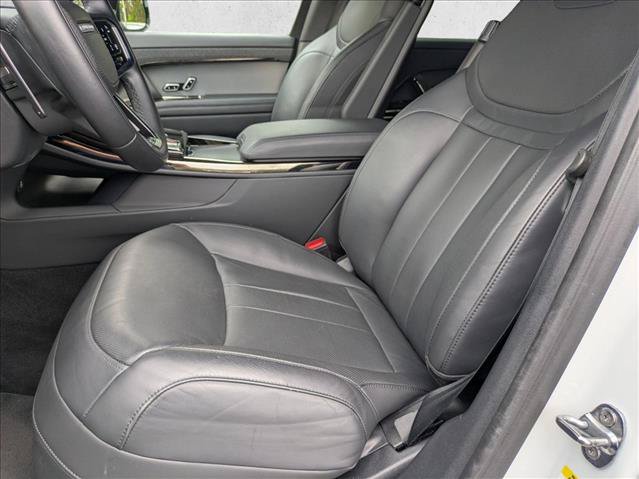Used 2025 Land Rover Range Rover Sport SE AWD/4WD image 16