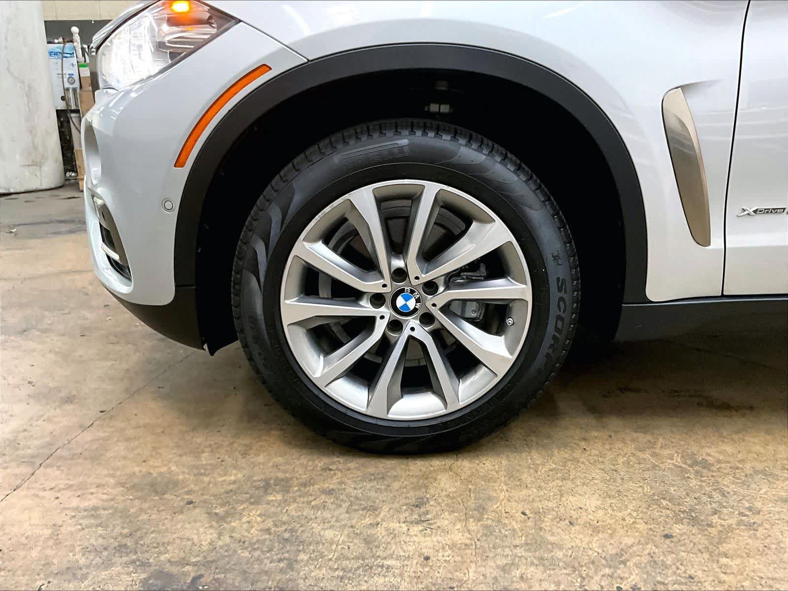 Used 2018 BMW X6 xDrive40i AWD/4WD image 12