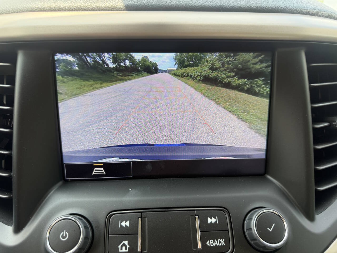 Used 2023 GMC Acadia Denali AWD/4WD image 17