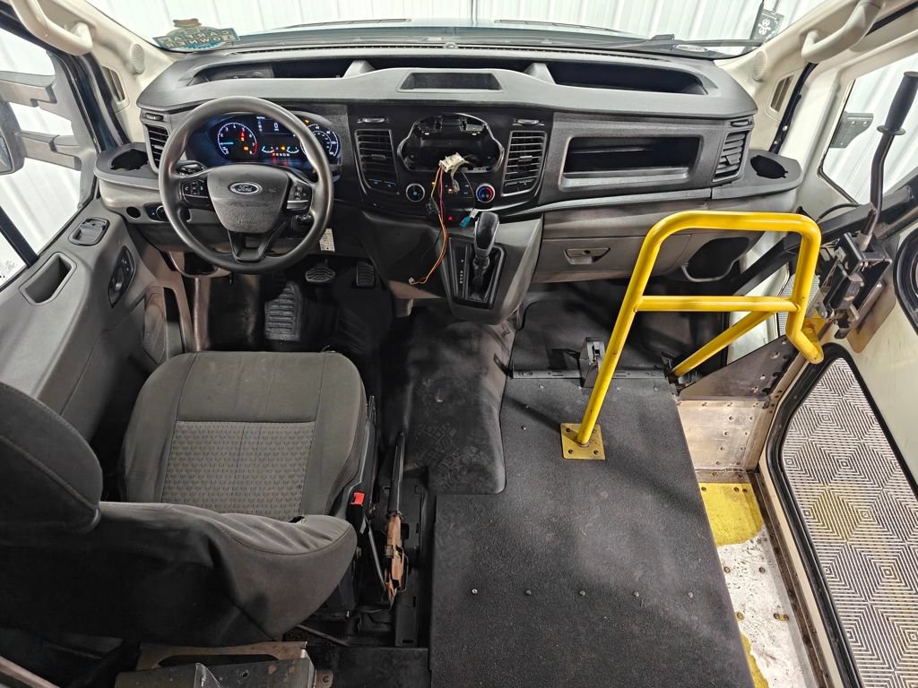 Used 2021 Ford Transit 350 DRW RWD image 31